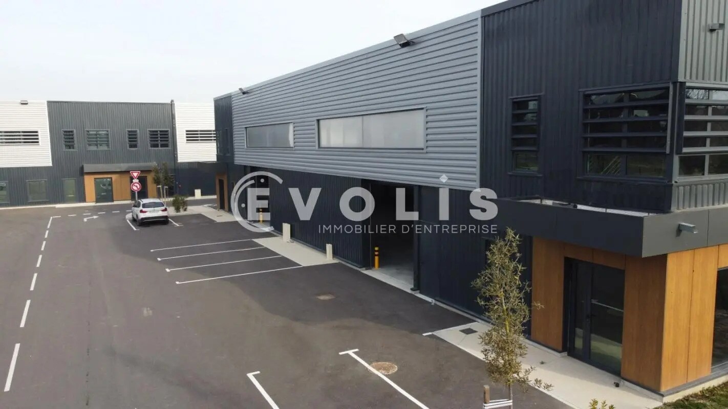 Flex in Vedène for lease Building Photo- Image 1 of 10