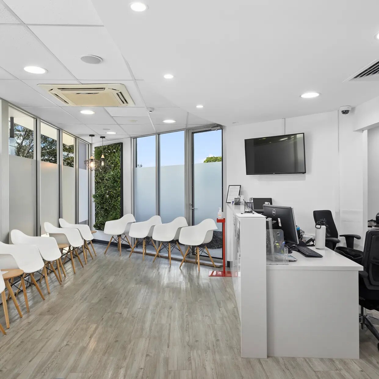 383-391 Samford Rd, Gaythorne for lease Interior Photo- Image 1 of 16
