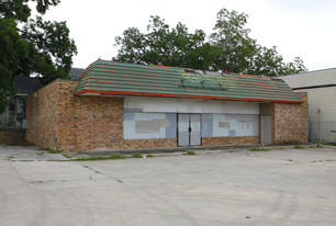 1136 E Grayson St, San Antonio TX - Convenience Store