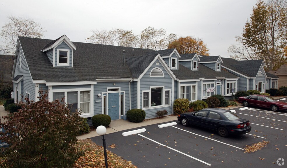 282 County Rd Barrington Ri 02806 Property For Lease On Loopnet Com 1 900 Sf Of Office Medical Space Available In Barrington Ri