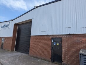 Long Ln, Liverpool for lease Building Photo- Image 2 of 8