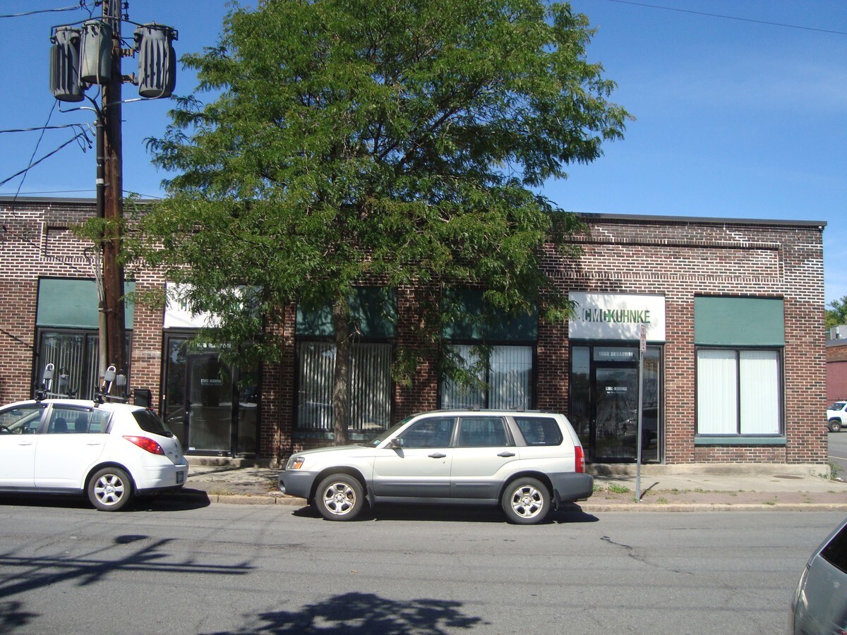 10521060 Broadway, Albany, NY 12204