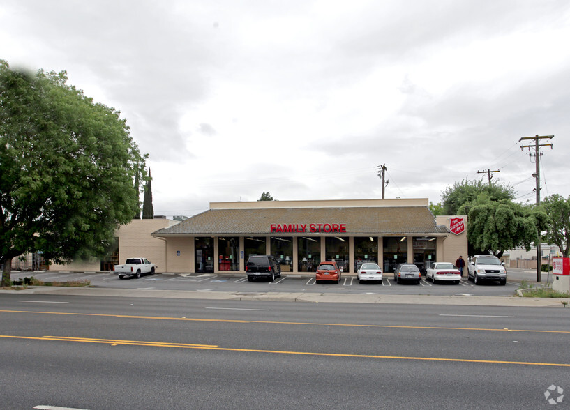 1500 Yosemite Blvd, Modesto, CA for sale - Primary Photo - Image 1 of 1