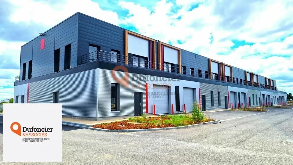 Flex in Poitiers for lease Building Photo- Image 1 of 23