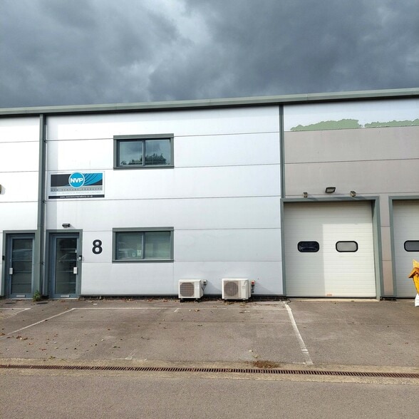 Downsview Rd, Wantage for lease - Building Photo - Image 1 of 1