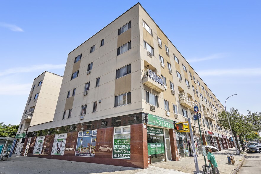 150-01 Northern Blvd, Flushing, NY for sale - Building Photo - Image 1 of 1