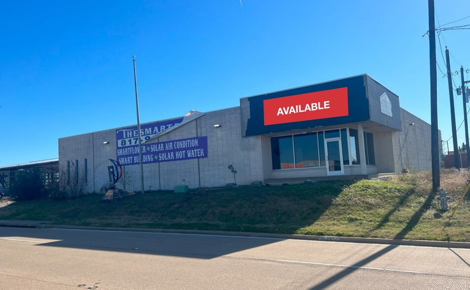 2100 Loop 820 SE, Fort Worth, TX for lease - Building Photo - Image 1 of 25