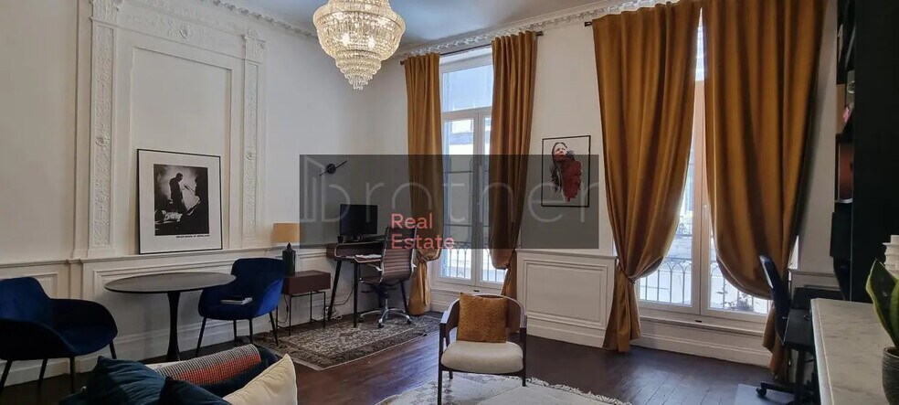 Office in Bordeaux for lease - Interior Photo - Image 3 of 9