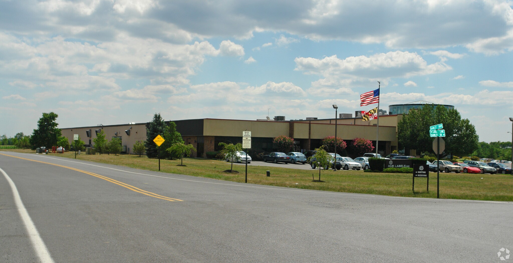 18223 Shawley Dr, Hagerstown, MD for sale Primary Photo- Image 1 of 1