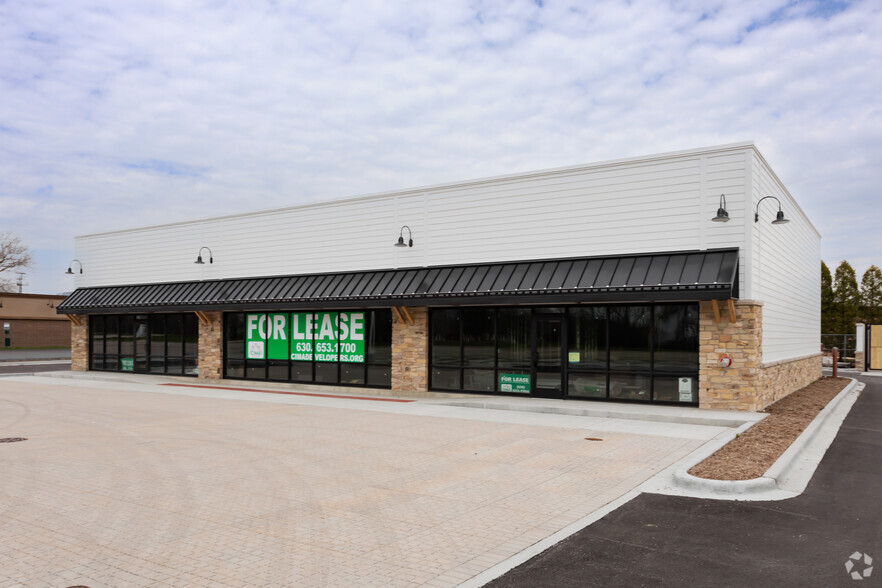 1444 W Algonquin Rd, Palatine, IL for lease - Building Photo - Image 2 of 4