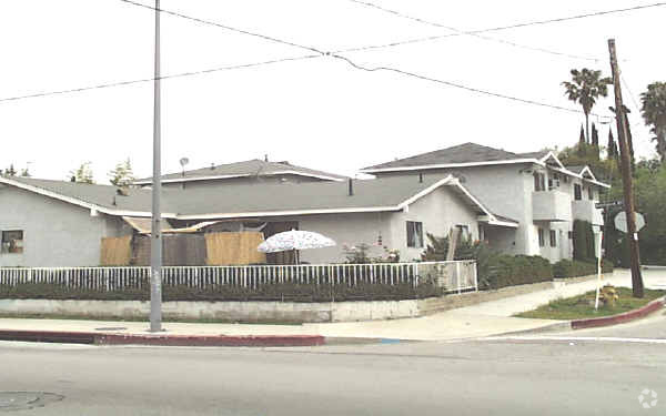 13901 Burbank Blvd, Sherman Oaks, CA for sale Primary Photo- Image 1 of 10