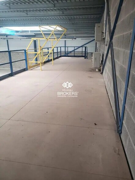 Industrial in Magny-en-Vexin for sale - Interior Photo - Image 3 of 4