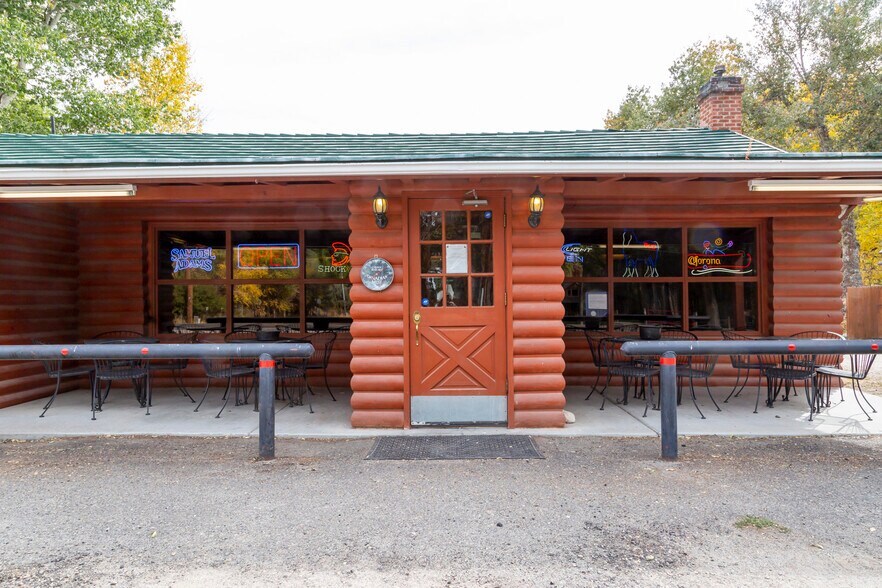 915 Lamoille Rd, Lamoille, NV 89828