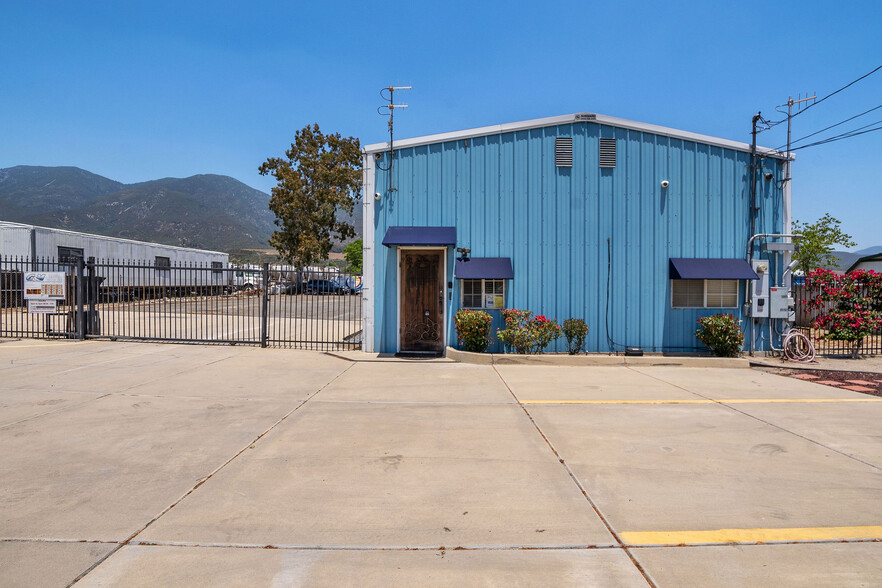 18592 Cajon Blvd, San Bernardino, CA for sale - Primary Photo - Image 1 of 1