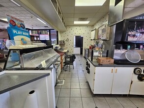 27908 Hwy 99, Visalia, CA for sale Interior Photo- Image 1 of 17