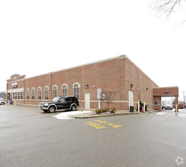 800 Ann Arbor Rd W, Plymouth, MI for lease - Building Photo - Image 3 of 3