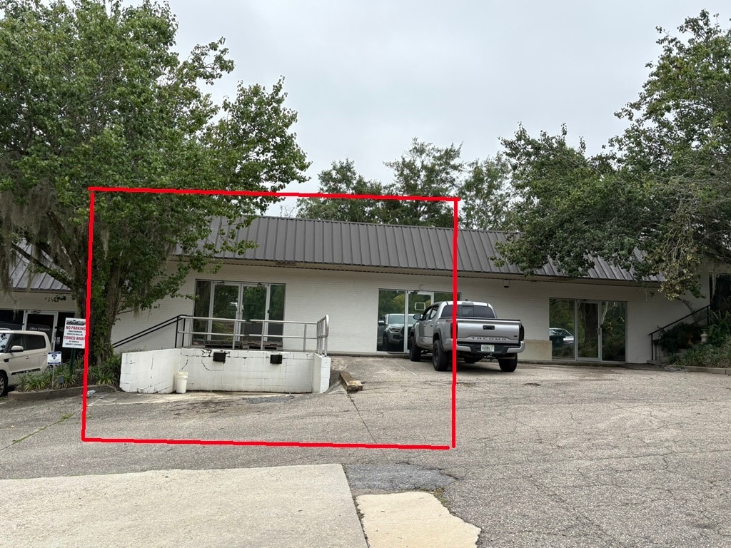 3360 Raymond Diehl Bus Lane Rd, Tallahassee, FL for lease Interior Photo- Image 1 of 4