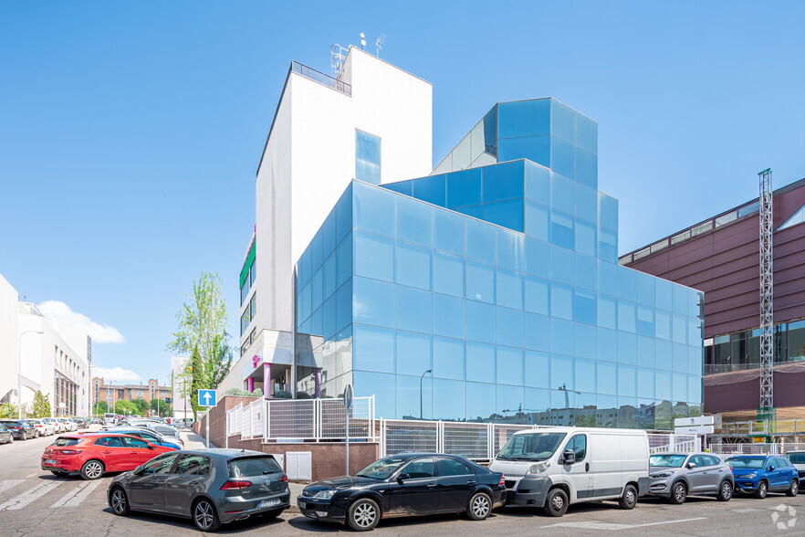 Calle de Orduña, 2, Madrid, Madrid for lease - Building Photo - Image 3 of 15