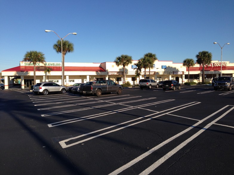 958 Northlake Blvd, Lake Park, FL for lease - Building Photo - Image 2 of 4