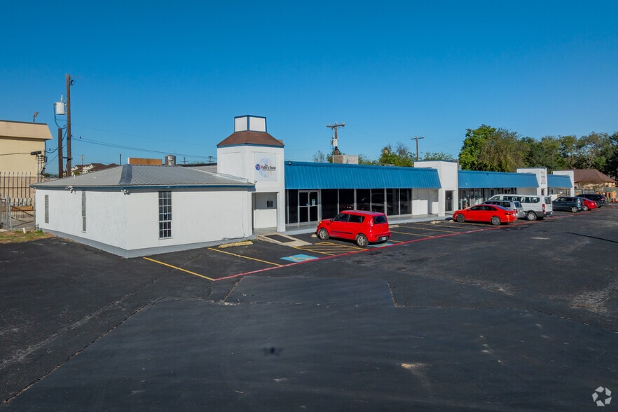 4801-4809 Lakebend West Dr, San Antonio, TX for sale - Building Photo - Image 3 of 17