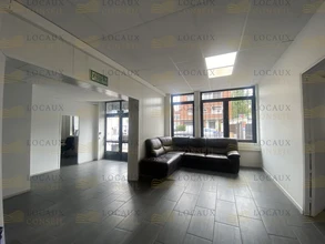 Flex in Argenteuil for lease Interior Photo- Image 2 of 12