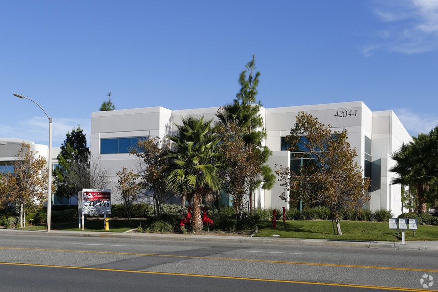 42044 Winchester Rd, Temecula, CA for lease - Building Photo - Image 2 of 4