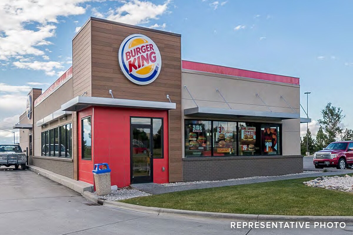 2817 SE California Ave, Topeka, KS for sale Primary Photo- Image 1 of 1