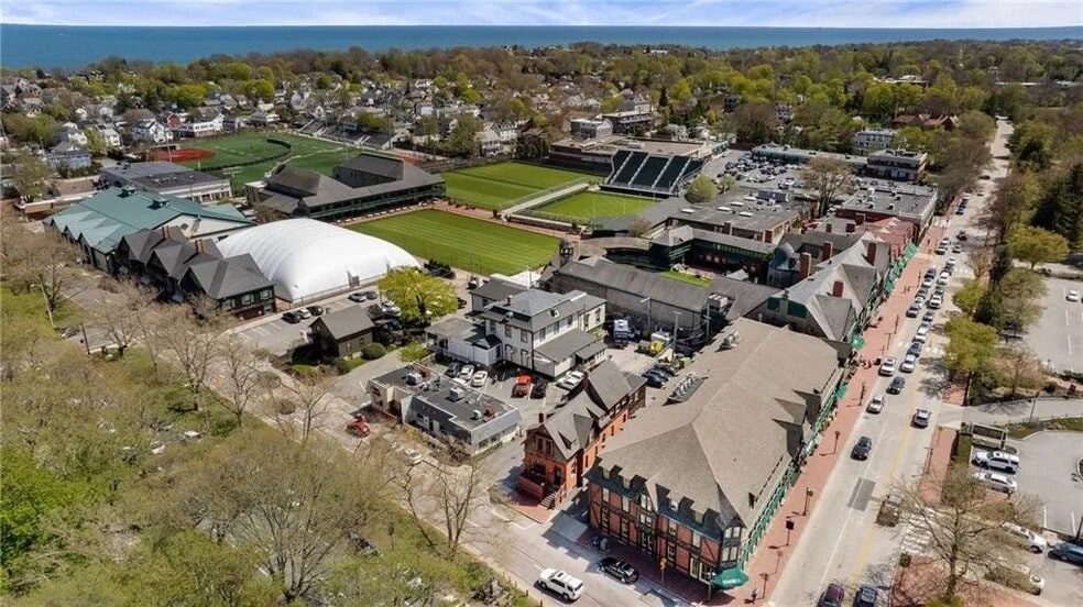 3 Memorial Blvd, Newport, RI for lease - Building Photo - Image 3 of 4