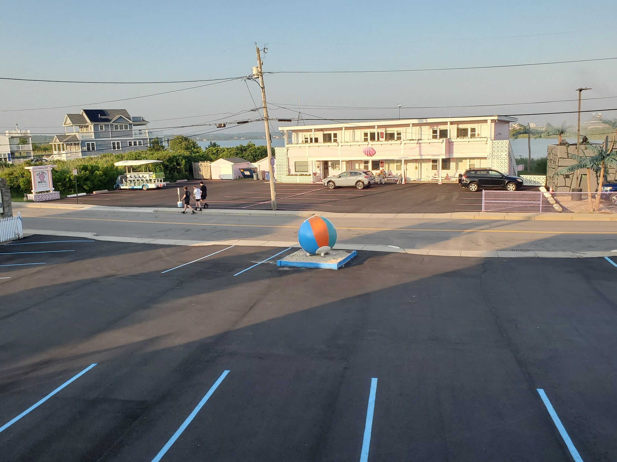 19 Winnapaug Rd, Westerly, RI for sale Primary Photo- Image 1 of 18