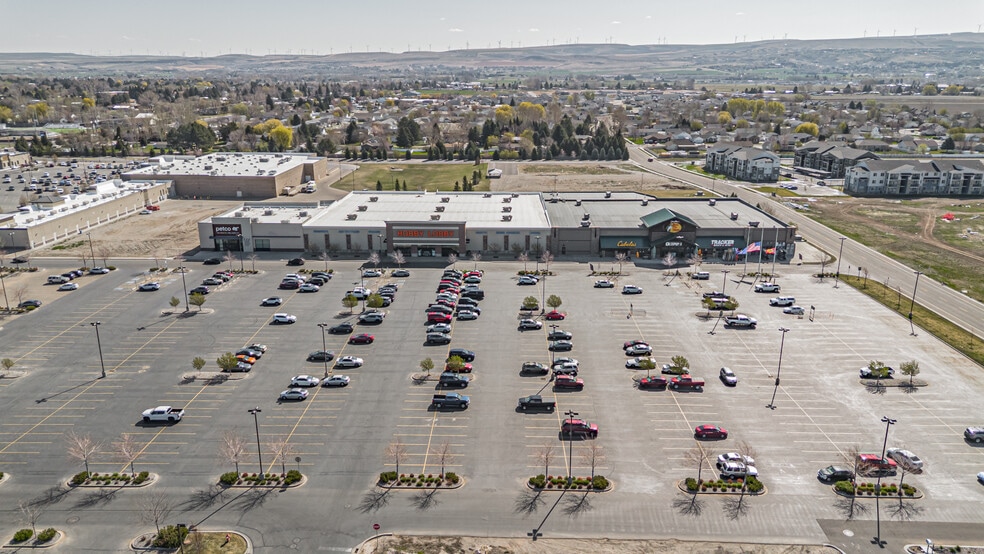 2750 Sunnyside rd, Ammon, ID for lease - Building Photo - Image 3 of 5