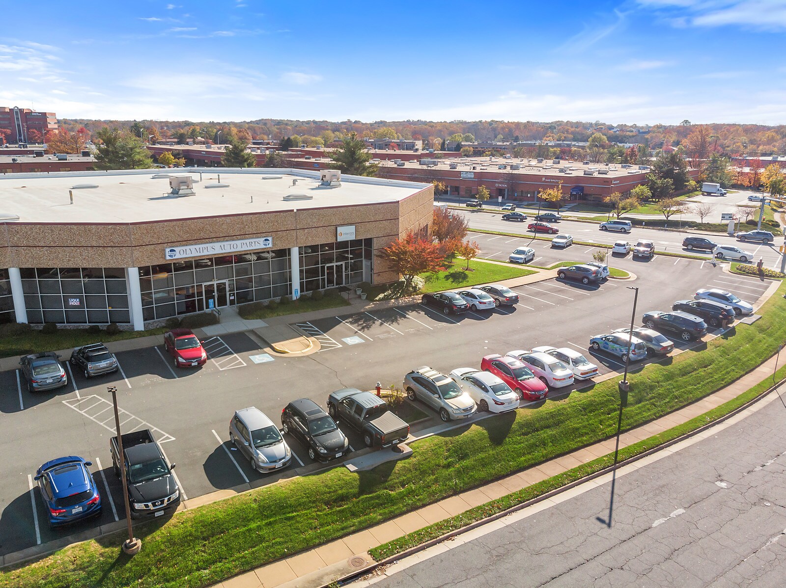 4425 Brookfield Corporate Dr, Chantilly, VA 20151 Brookfield Plaza