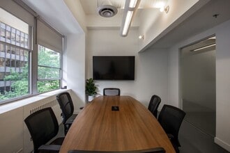 455 Granville St, Vancouver, BC for lease Interior Photo- Image 2 of 5