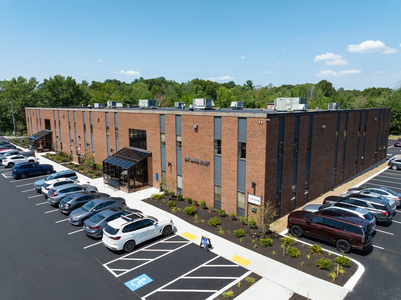 226 Lowell St, Wilmington, MA for sale - Building Photo - Image 2 of 4