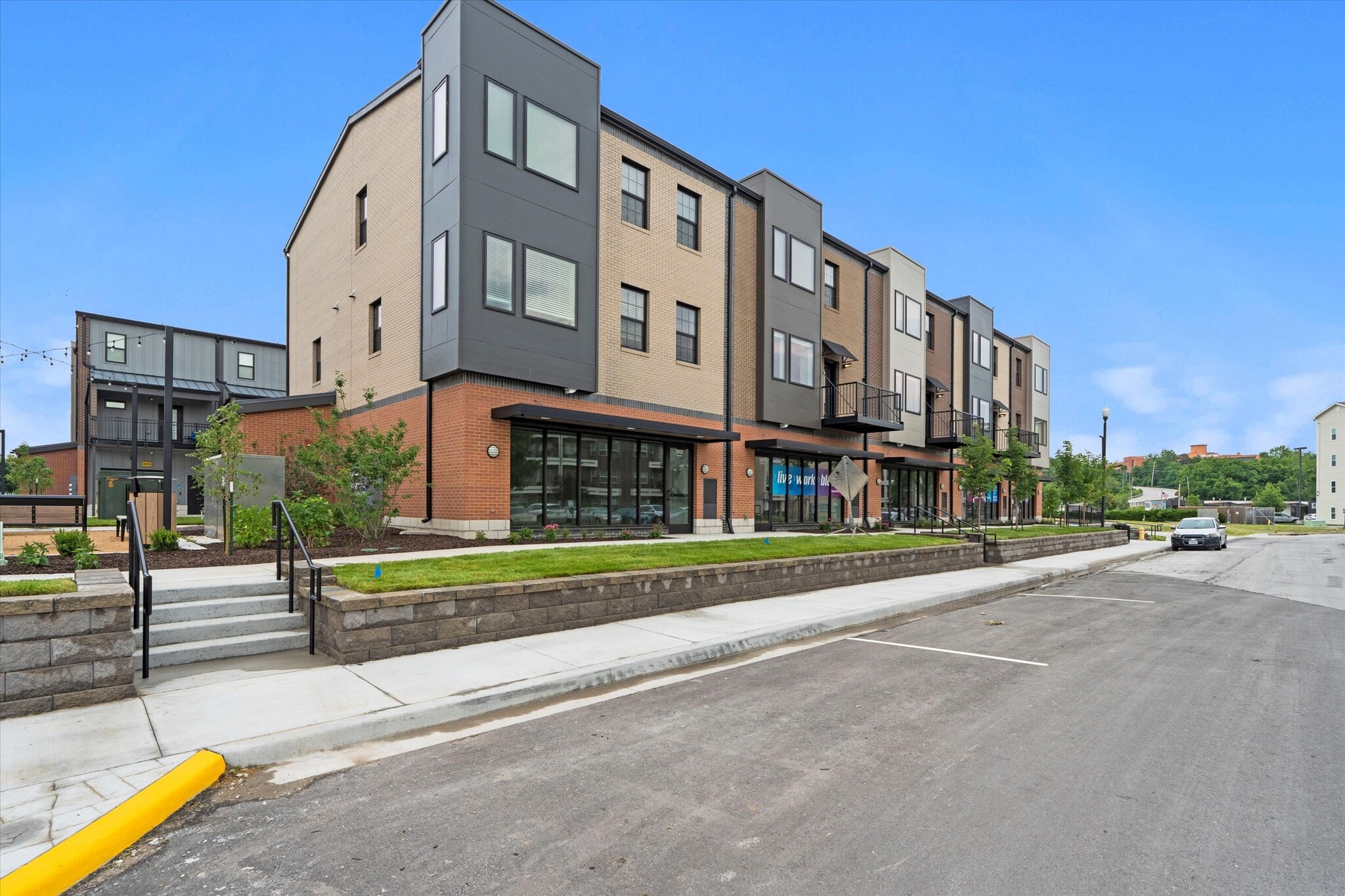 2914-2924 Buchanan St, Kansas City, MO for lease Building Photo- Image 1 of 8