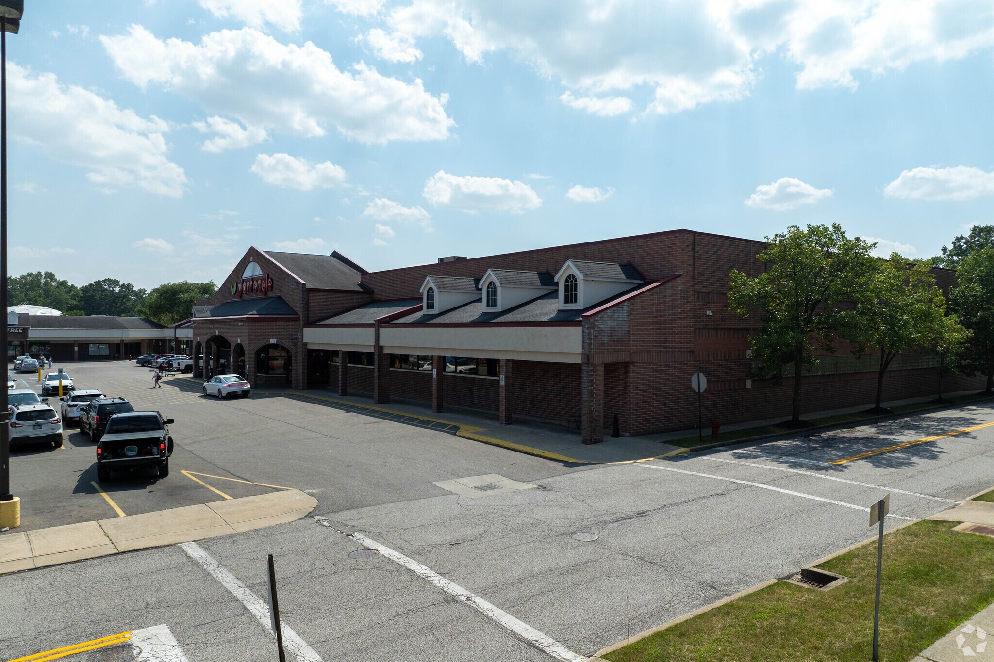 50 W Bridge St, Berea, OH for sale Primary Photo- Image 1 of 1