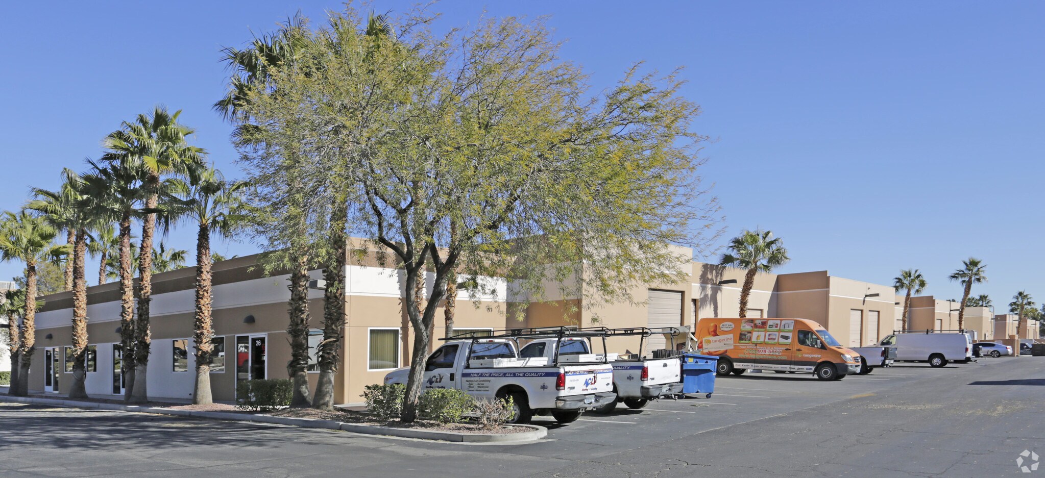 6255 McLeod Dr, Las Vegas, NV for lease Primary Photo- Image 1 of 3