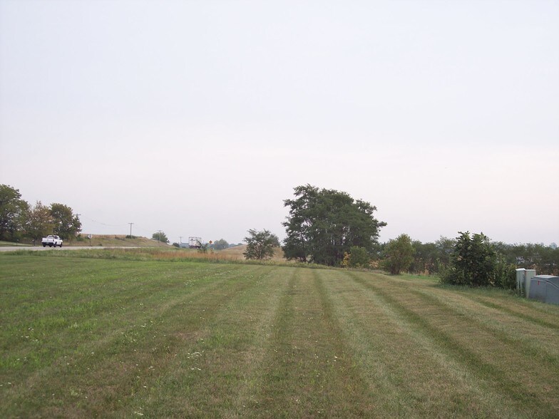 251 Progress Way, Waunakee, WI for sale - Primary Photo - Image 1 of 1