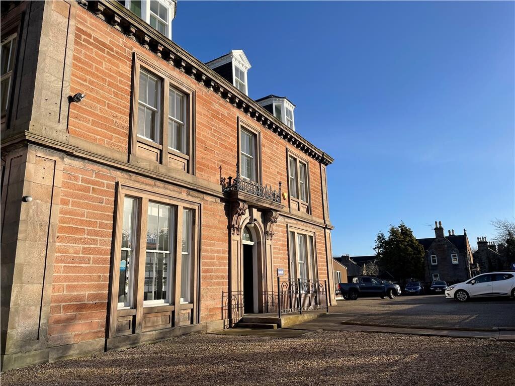 17 Old Edinburgh Rd, Inverness, IVS IV2 3HF