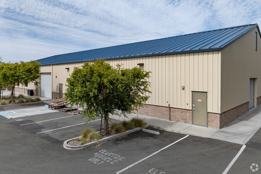 369 Blodgett St, Cotati, CA for lease - Building Photo - Image 2 of 7