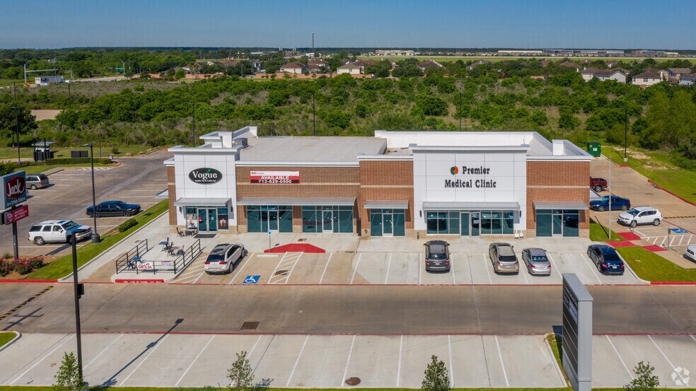 7025 N Fry Rd, Cypress, TX for lease - Building Photo - Image 1 of 9