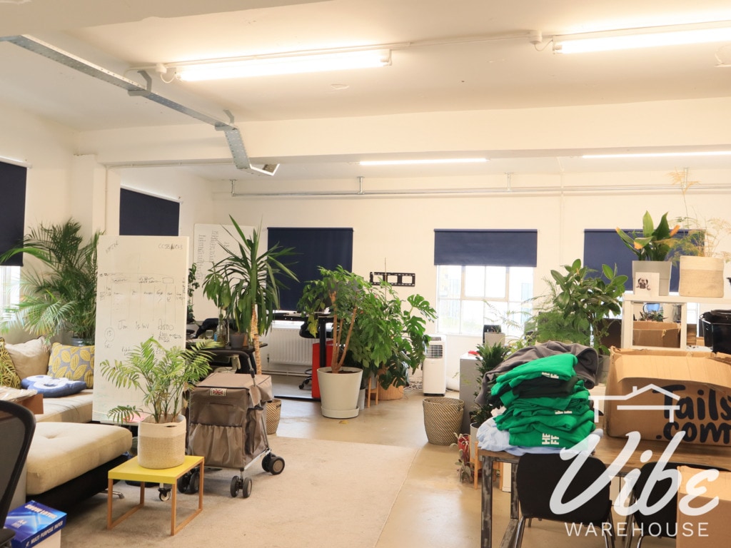 451 Wick Ln, London for sale Interior Photo- Image 1 of 1