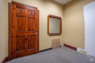 2734 W Sunrise Blvd, Pearland, TX for lease Interior Photo- Image 1 of 9