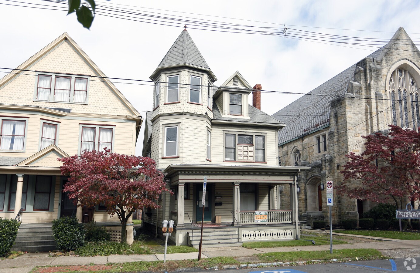 1256 Elk St, Franklin, PA 16323