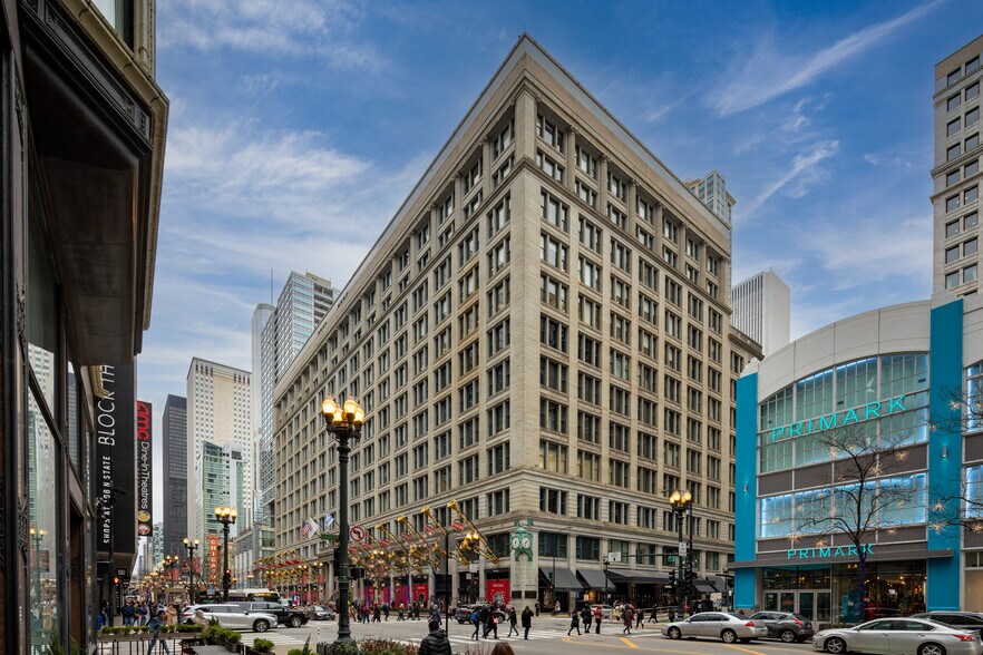 400 N Michigan Ave, Chicago, IL 60611 Wrigley Building