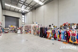 11-28 Jimmy Pl, Laverton North for lease Interior Photo- Image 2 of 4