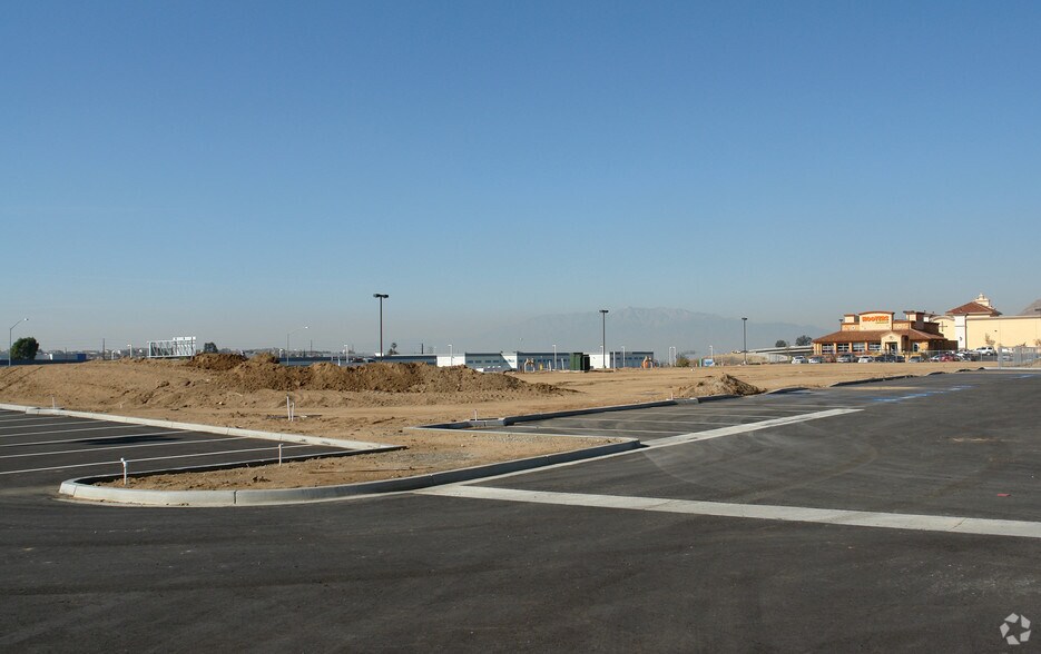 6245 Valley Springs Pky, Riverside, CA for sale - Primary Photo - Image 1 of 1