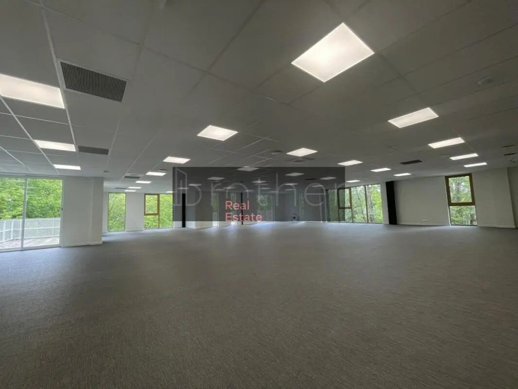 Office in Bruges for lease Interior Photo- Image 1 of 4