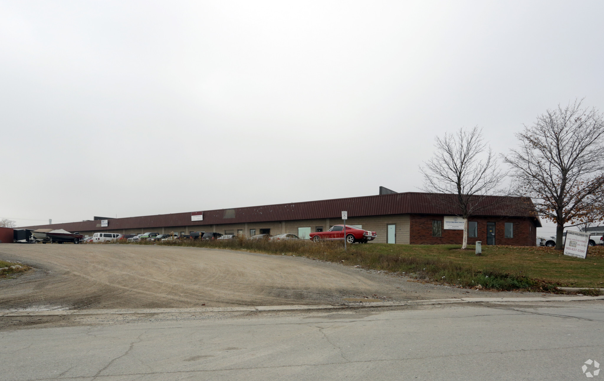 1140 Heritage Rd, Burlington, ON for lease Primary Photo- Image 1 of 5