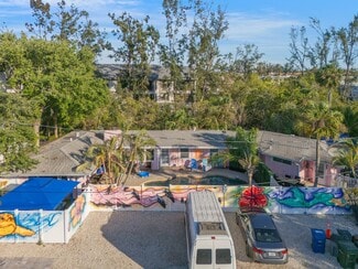 More details for 6550 Sabal Dr, Sarasota, FL - Multifamily for Sale