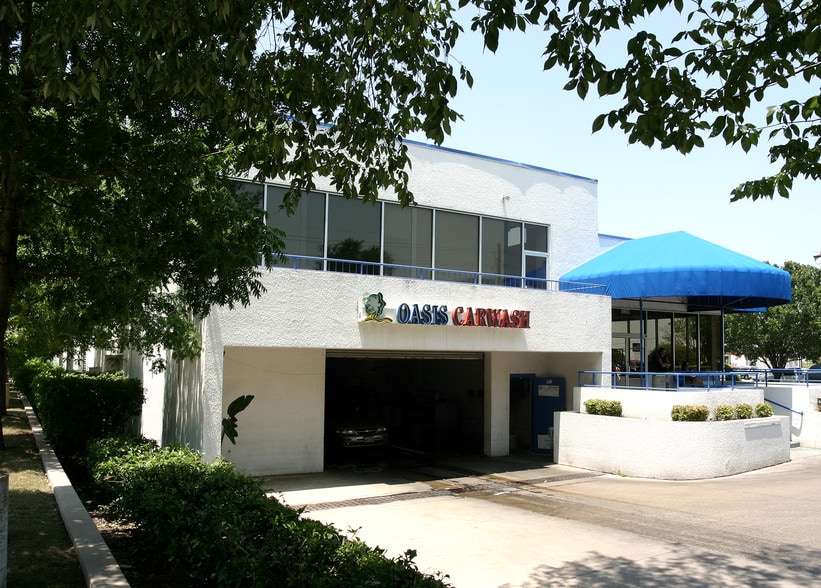 15209 Addison Rd, Addison, TX for sale - Primary Photo - Image 1 of 1